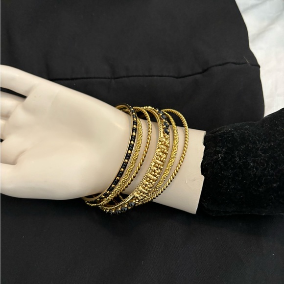 Six Bracelets of gold and black - Picture 6 of 8